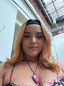 Sammy_garciaa1's Webcam Show