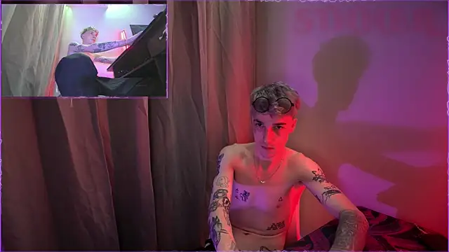 davesinner Adlı Modelin Web Kamerası Şovu