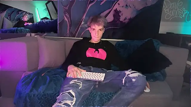 davesinner Adlı Modelin Web Kamerası Şovu