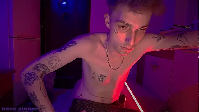 Pokazy przed kamerką – davesinner