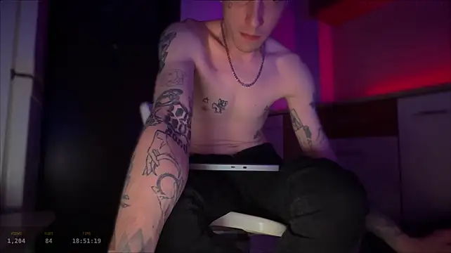 Pokazy przed kamerką – davesinner