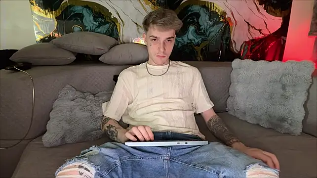 davesinner Pertunjukan Webcam