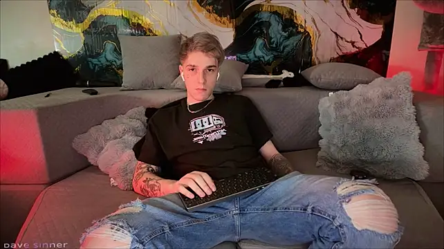 Show modela davesinner na web-kameri