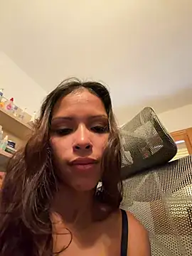 XXX chat uživo modela Lulei57