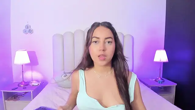 SofieBunnie Chat XXX in diretta