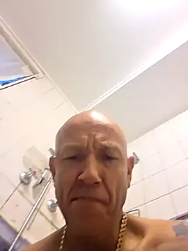 usemeplz webkamerás műsora