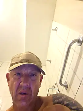 usemeplz Show in webcam