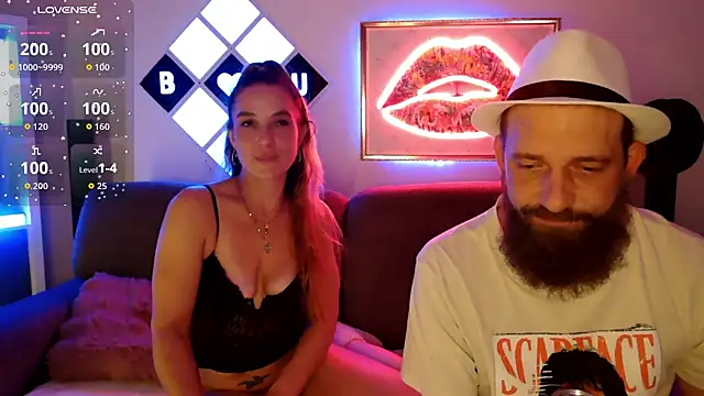 BellaXundXUwe Pertunjukan Webcam