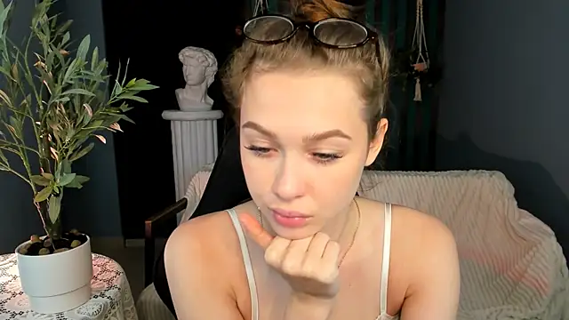 ArielSykes Chat XXX in diretta