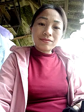 Show modela lucybaby00 na web-kameri