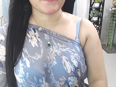 Ridiha_Pari XXX чат на живо