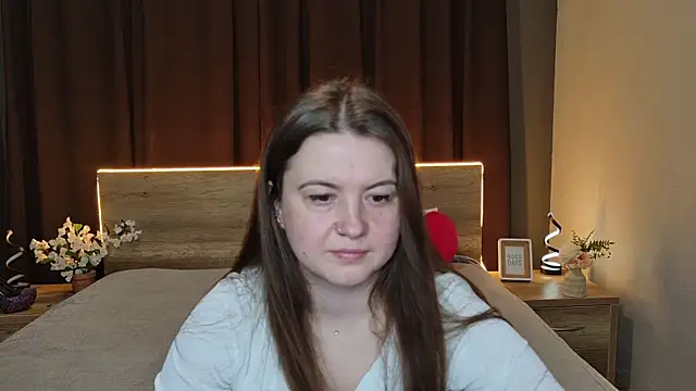 MavkaCute Adlı Modelin Canlı XXX Sohbeti
