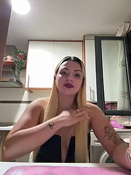 Noeliagglow Webcam show