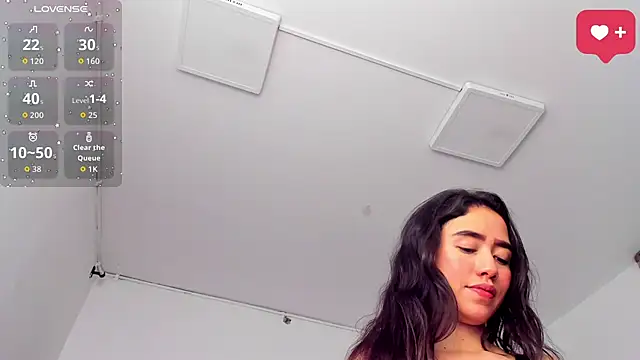 Chat +18 de SaraWagner_ ao vivo