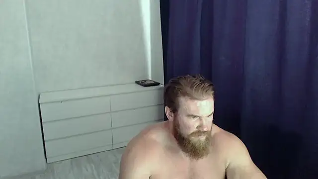 ThorHemsworthRUのウェブカメラショー