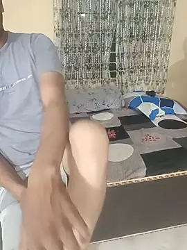 Hot_-naina 在線直播表演