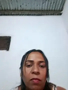 carol406 Adlı Modelin Canlı XXX Sohbeti