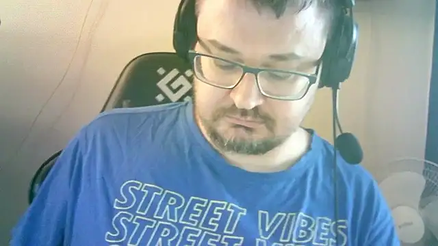 SirAbuser Chat XXX in diretta