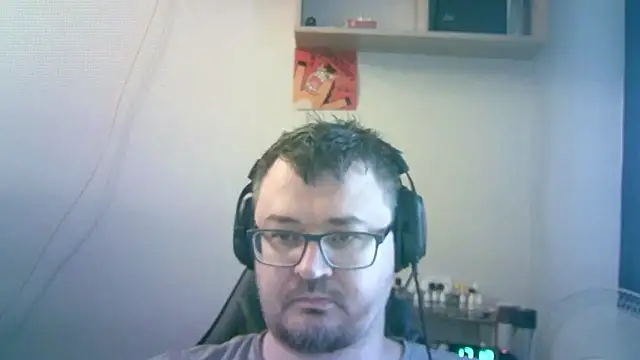 SirAbuser Show in webcam