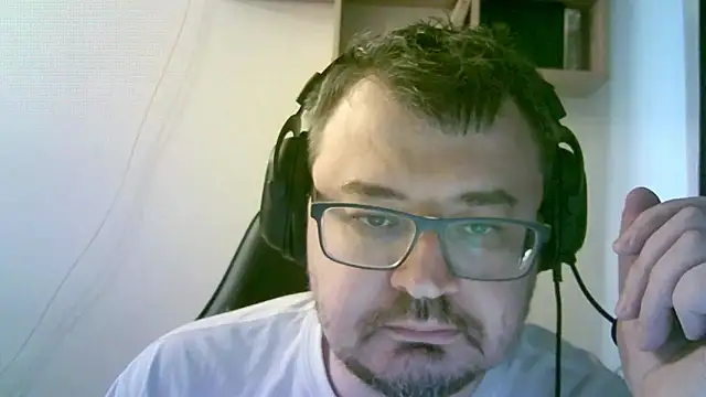 Chat XXX en directo de SirAbuser
