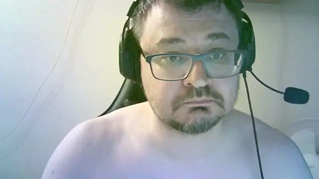 Živý XXX chat SirAbuser