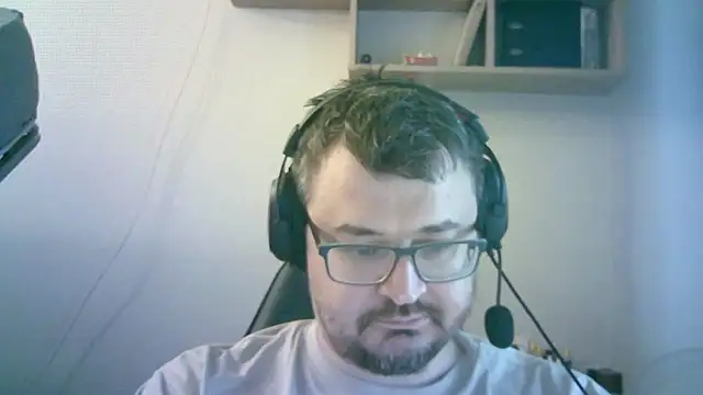 Živý XXX chat SirAbuser