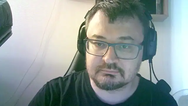 Chat XXX en directo de SirAbuser