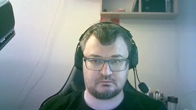 Pokazy przed kamerką – SirAbuser