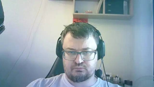 SirAbuser webkamerás műsora