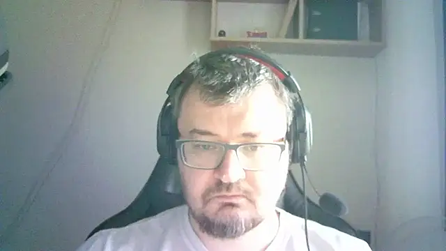SirAbuser webkamerás műsora