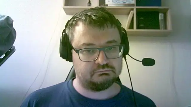 Pokazy przed kamerką – SirAbuser