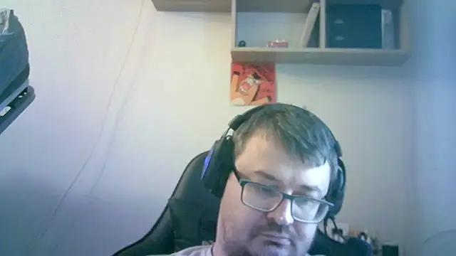 SirAbuser Show in webcam
