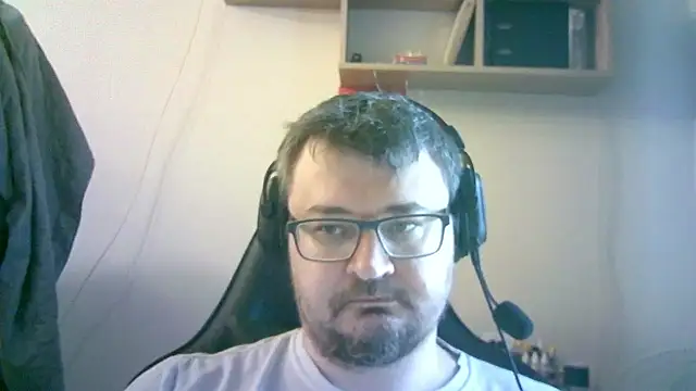 SirAbuser élő XXX-chatje