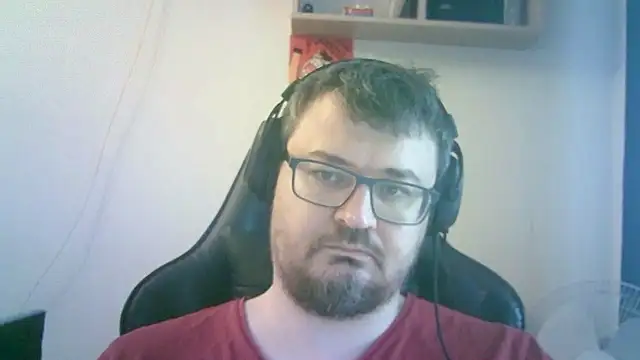 SirAbuser Chat XXX in diretta