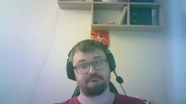 Pokazy przed kamerką – SirAbuser