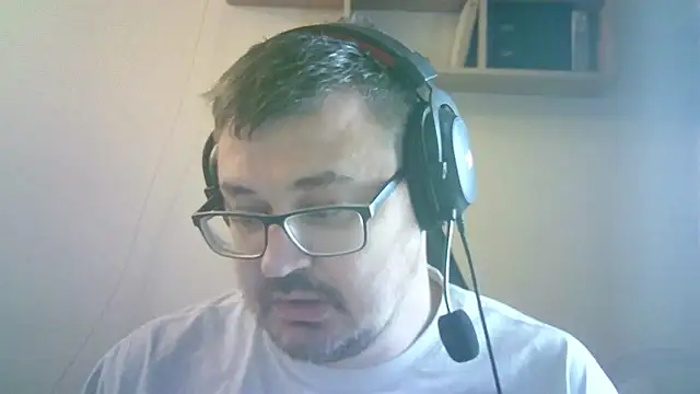 SirAbuser webkamerás műsora