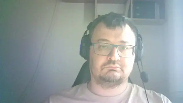 SirAbuser webkamerás műsora