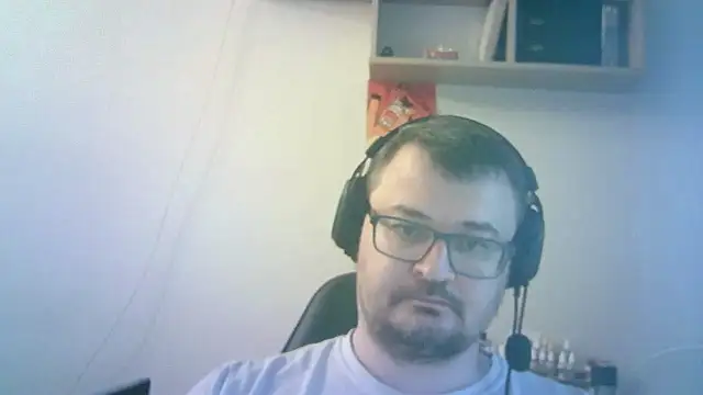 SirAbuser Show in webcam