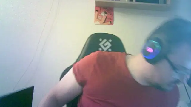 SirAbuser webkamerás műsora
