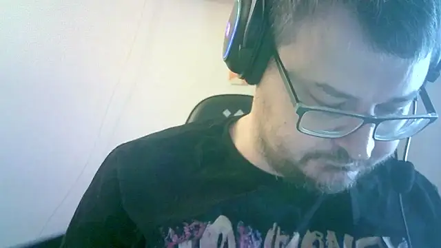 Show modela SirAbuser na web-kameri