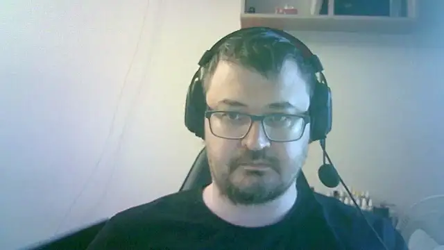 SirAbuser webkamerás műsora