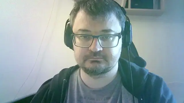 Chat XXX en directo de SirAbuser