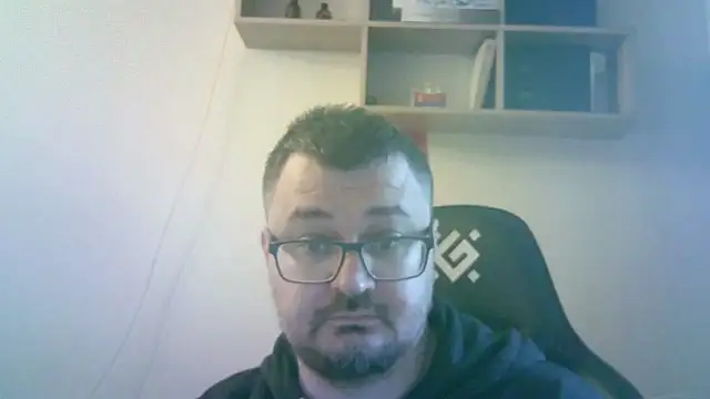Živý XXX chat SirAbuser