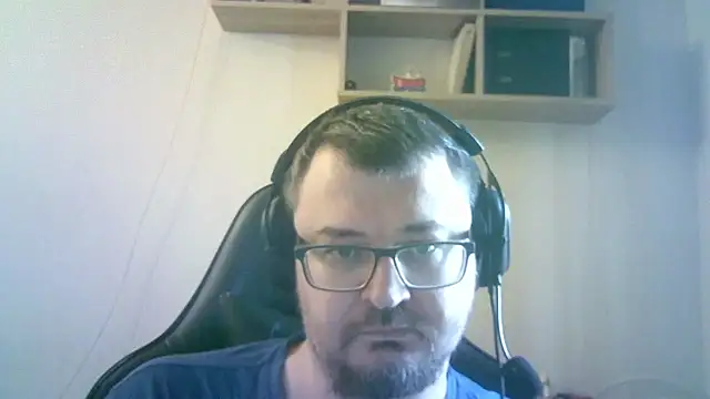 Pokazy przed kamerką – SirAbuser