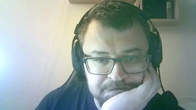 Chat +18 de SirAbuser ao vivo