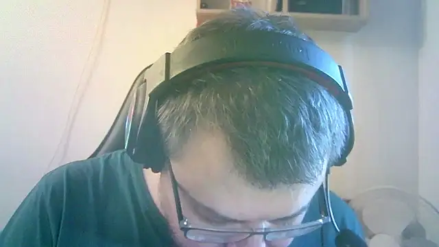 SirAbuser Show in webcam