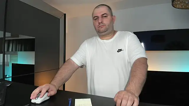 DravenPeak Pertunjukan Webcam
