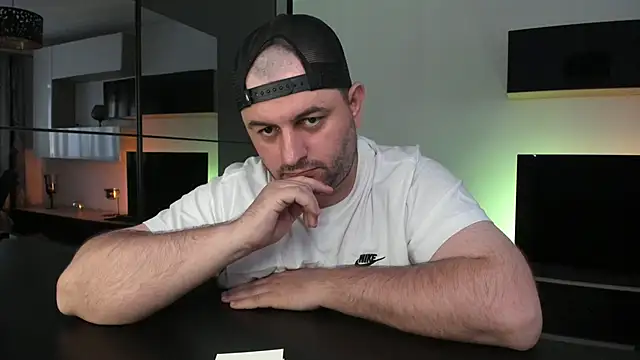DravenPeak's Live XXX Chat