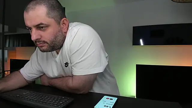 XXX chat uživo modela DravenPeak