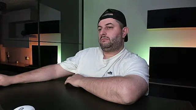 Chat +18 de DravenPeak ao vivo